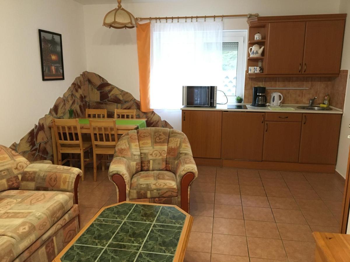 Central Apartments 佐洛卡罗斯 外观 照片